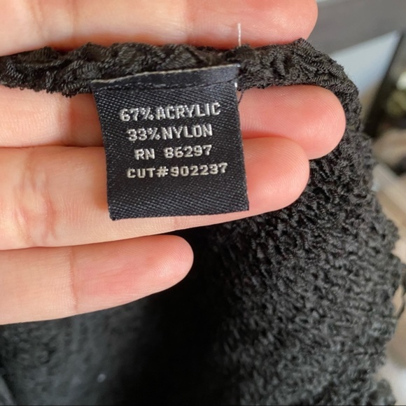 MAXSPORT knit fringed poncho size small/medium - Picture 11 of 12